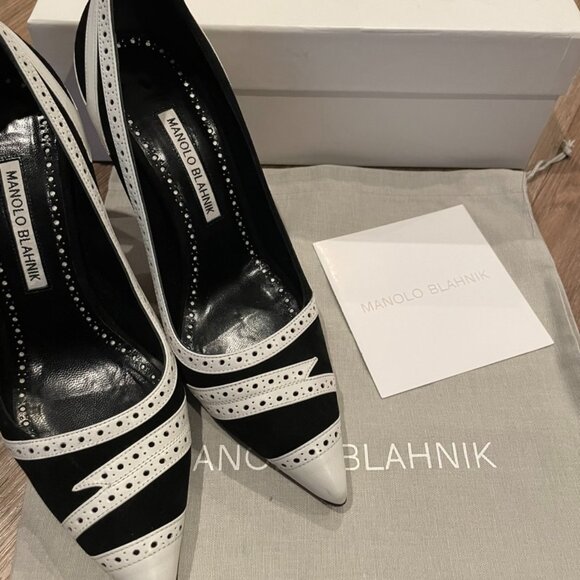 Manolo Blahnik Pumps; Black/Whitesize 6.5